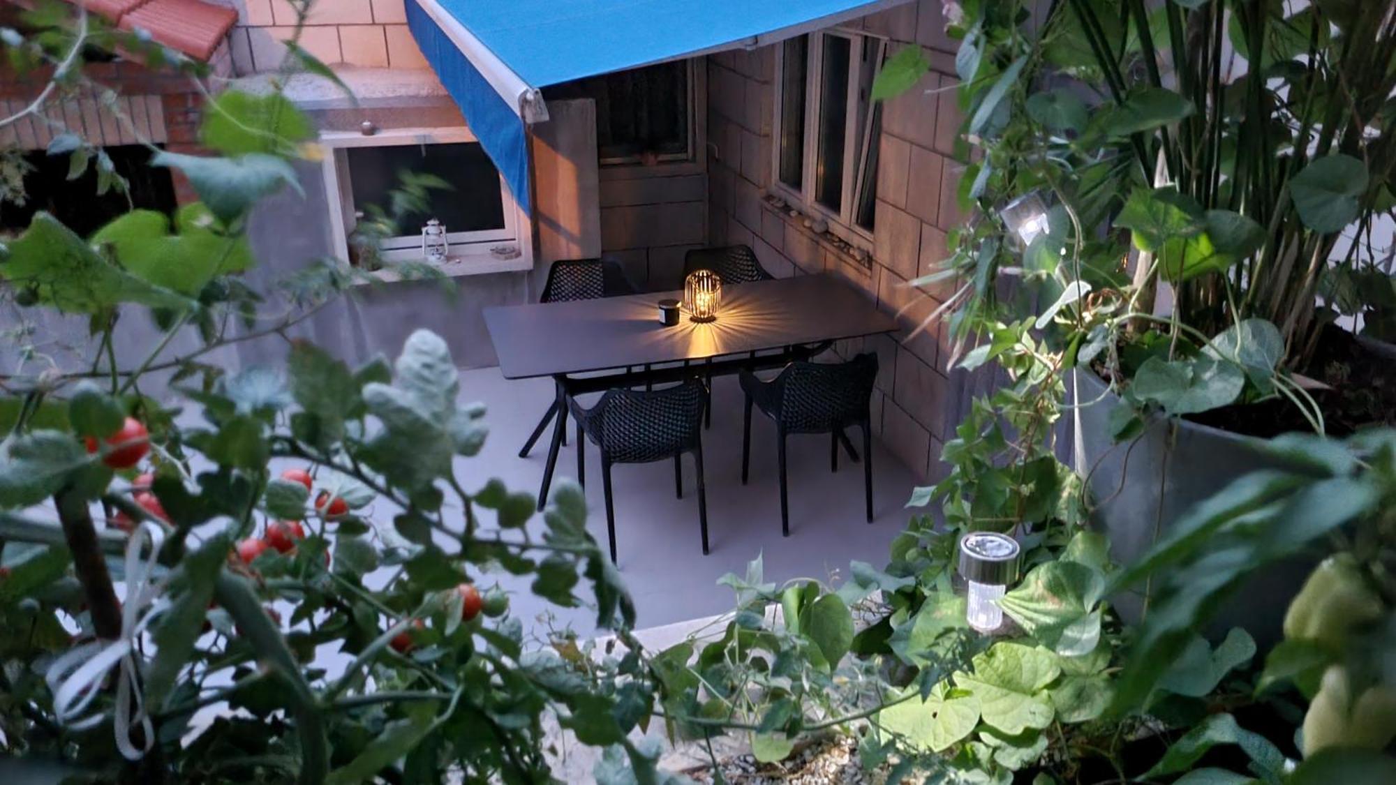 Apartment Pino Pucisca Buitenkant foto