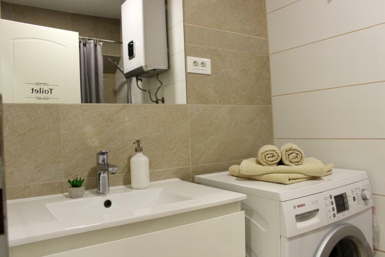 Apartment Pino Pucisca Buitenkant foto